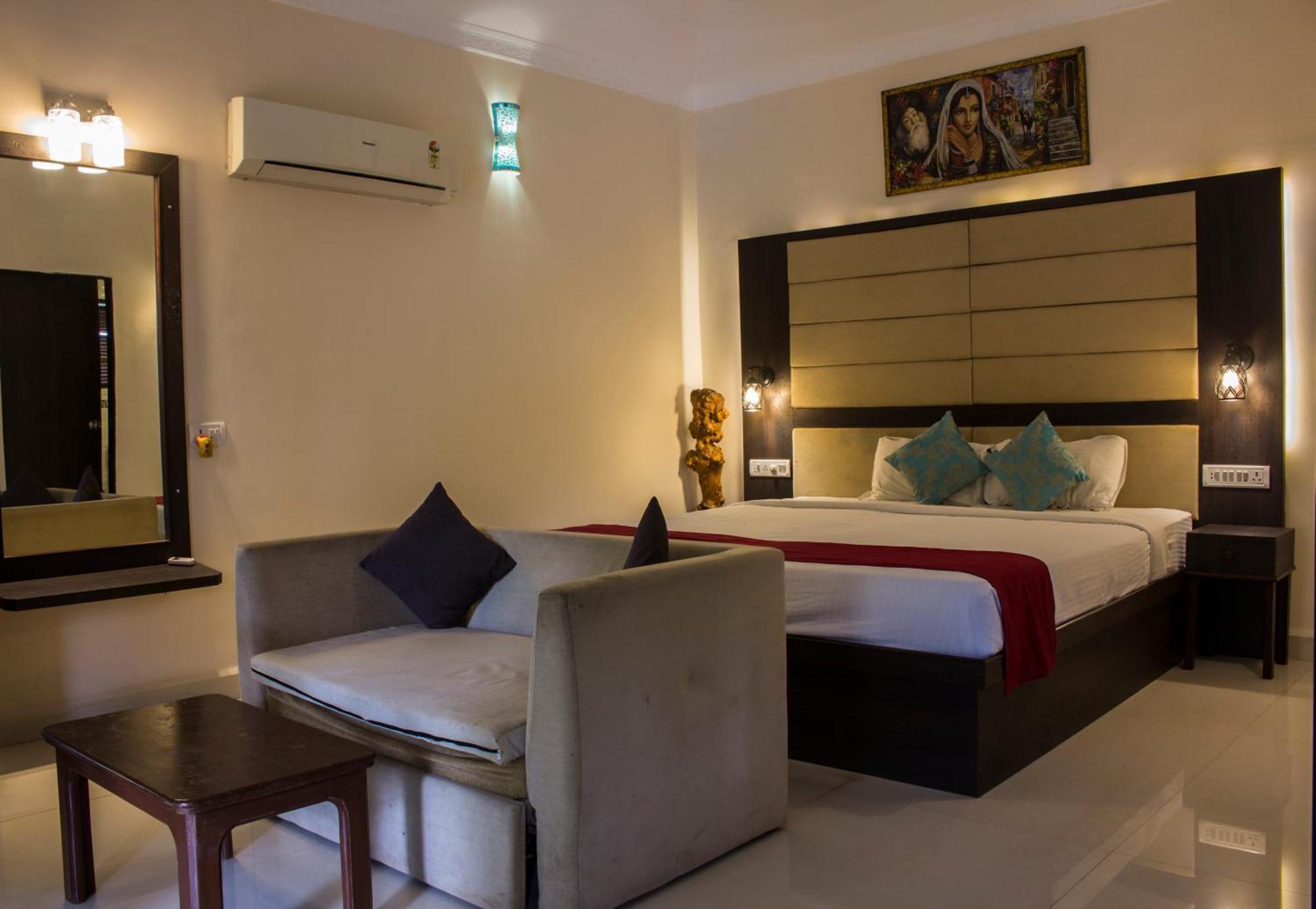 Shikara Beach Resort Cavelossim Luaran gambar