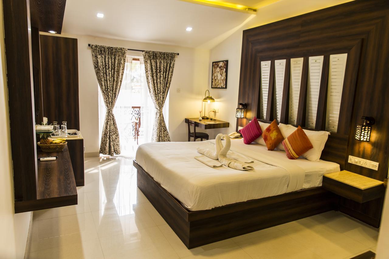 Shikara Beach Resort Cavelossim Luaran gambar