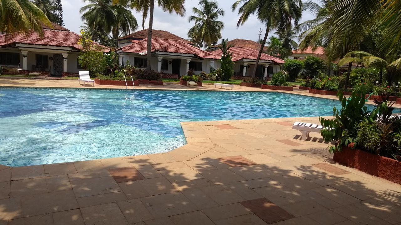 Shikara Beach Resort Cavelossim Luaran gambar