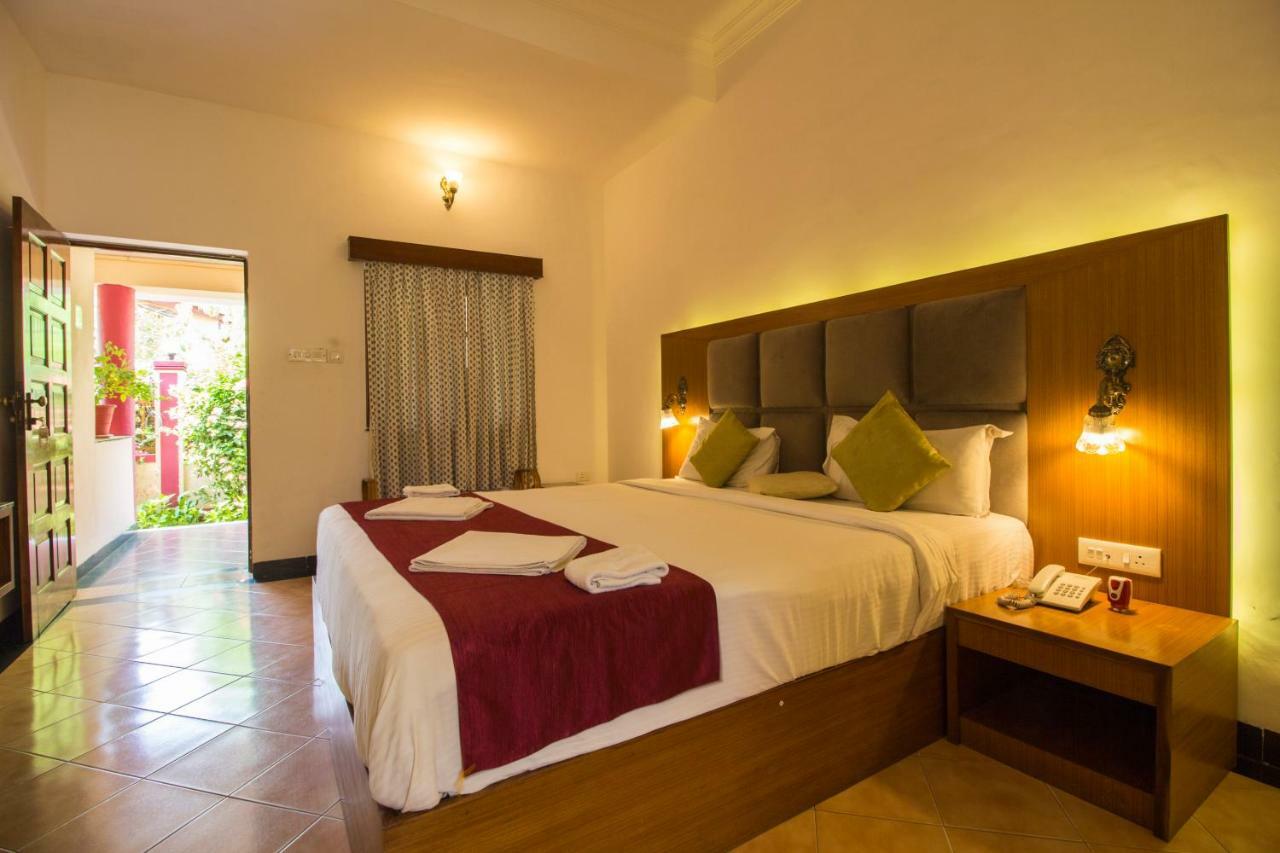 Shikara Beach Resort Cavelossim Luaran gambar
