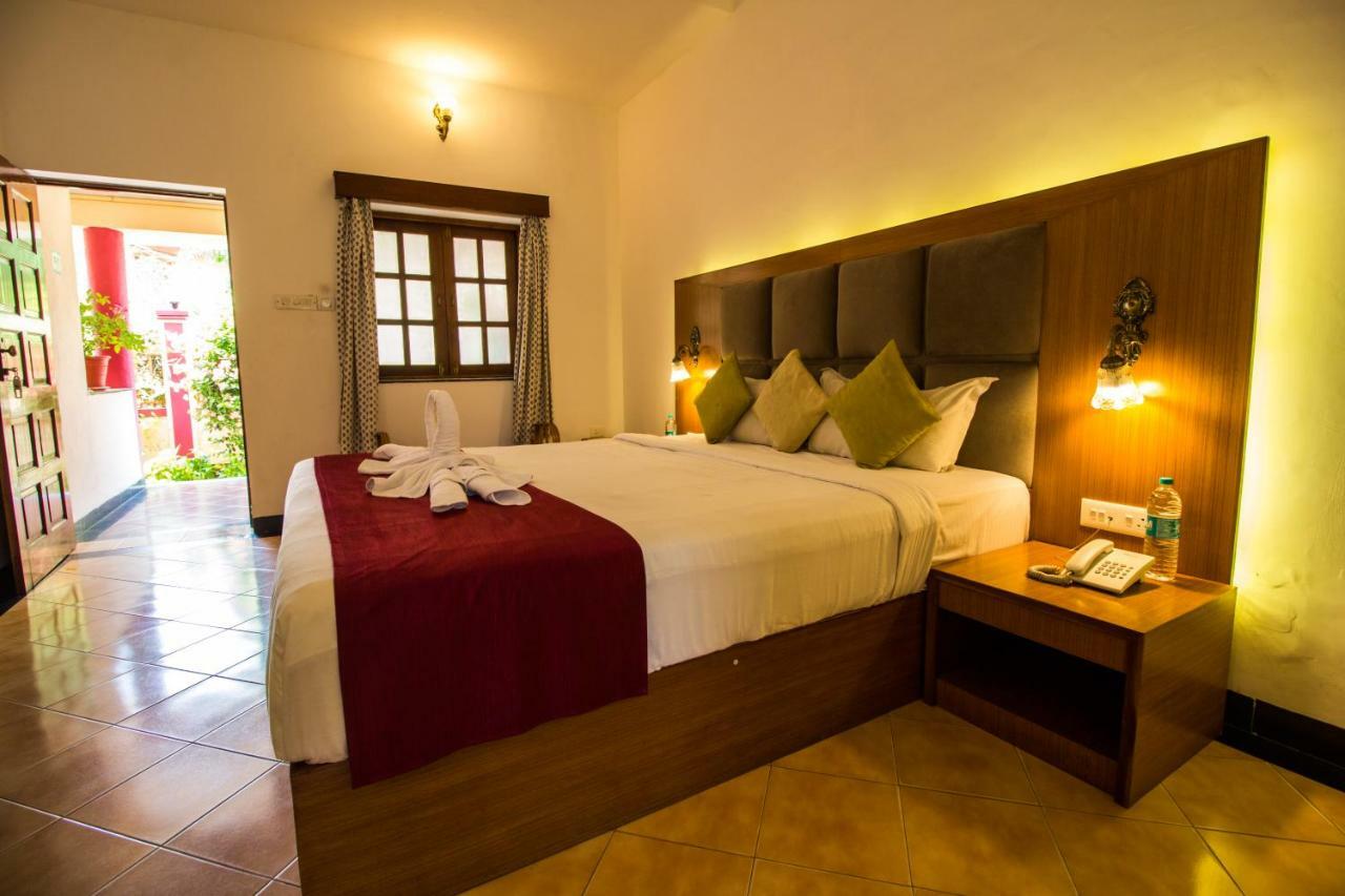 Shikara Beach Resort Cavelossim Luaran gambar